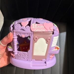 Snubbies Folding Dog House Playset- Beauty Salon- No Figures